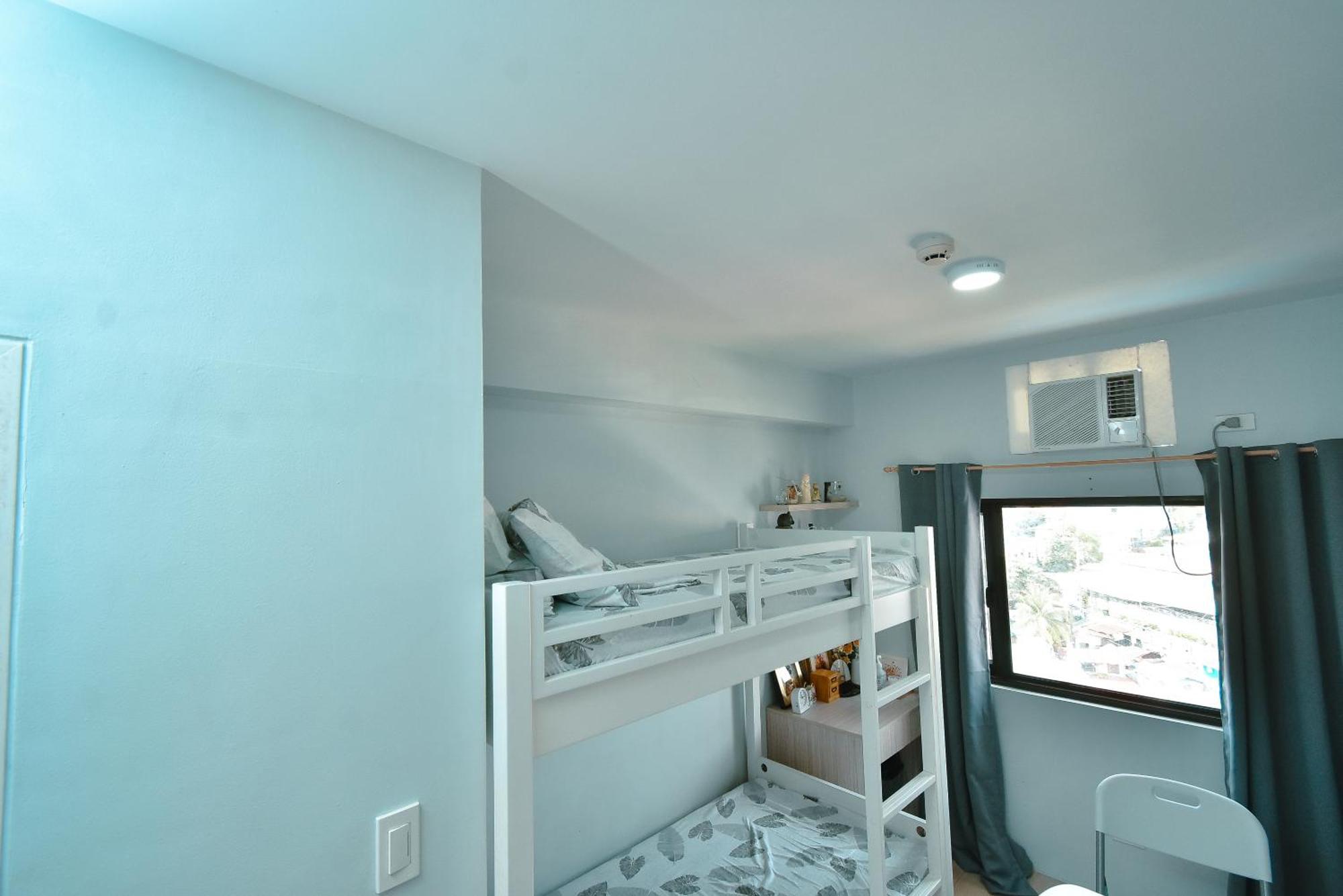 Cozy Unit With Free Pool, Netflix & Wifi In Alabang Crq3 Aparthotel Muntinlupa City Exteriör bild