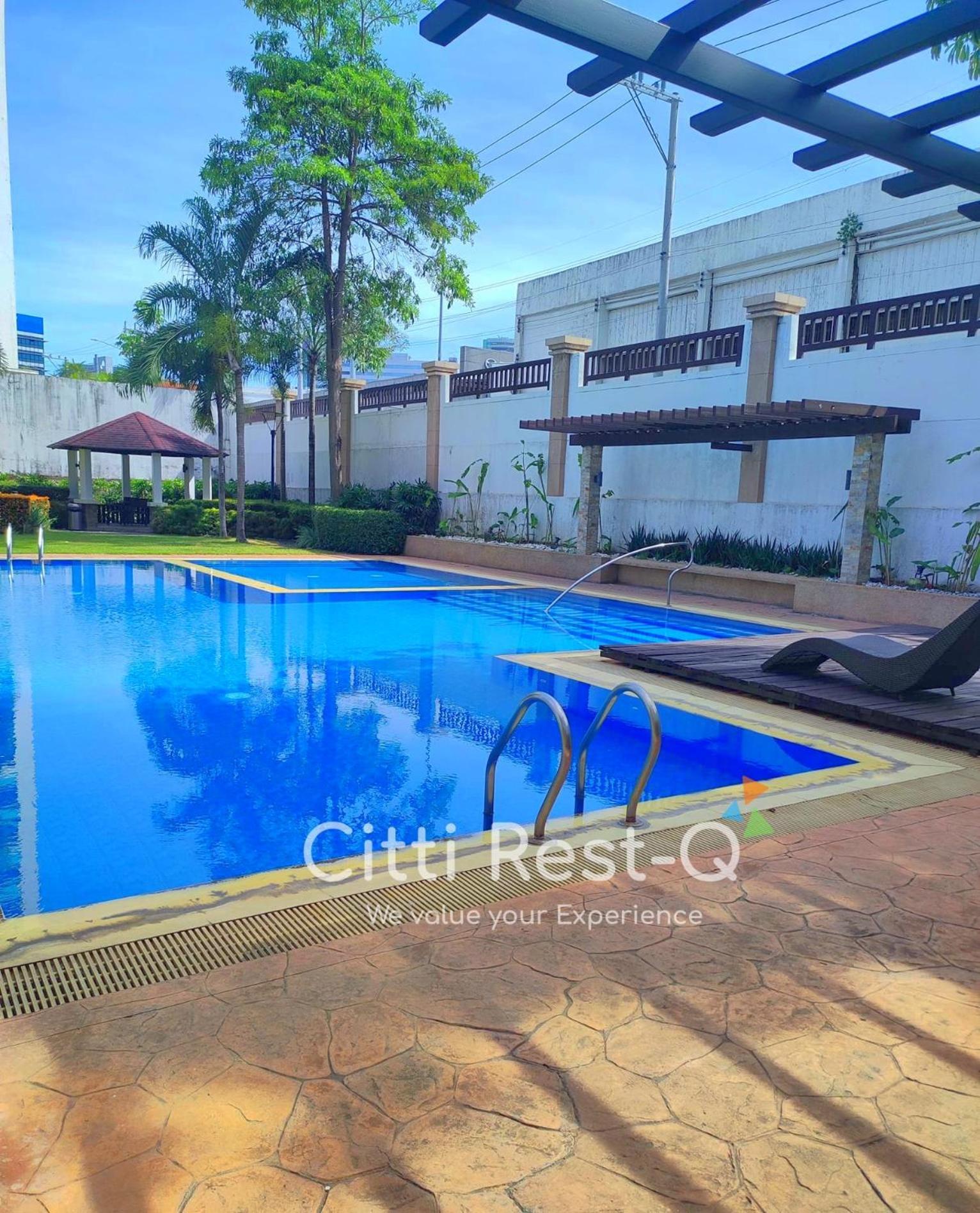 Cozy Unit With Free Pool, Netflix & Wifi In Alabang Crq3 Aparthotel Muntinlupa City Exteriör bild